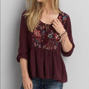 American Eagle floral top